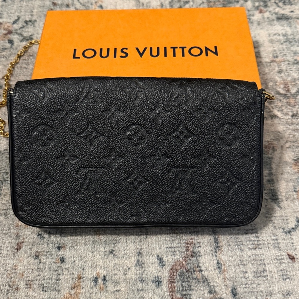 Louis Vuitton Pochette Félicie - Picture 8 of 9